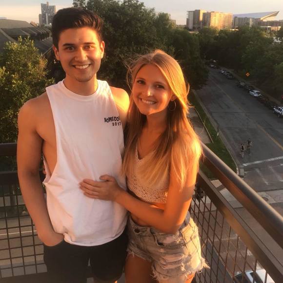 Meet your Posher, Molli - Picture 1 of 1